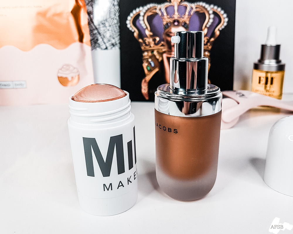 Milk Makeup Highlighter & Marc Jacobs Dew Drops Coconut Gel Highlighter